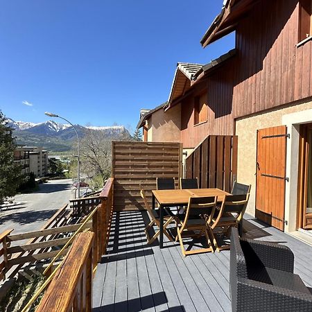 T3 Au Plan D'Eau D'Embrun Avec Garage Et Terrasse Apartamento Exterior foto