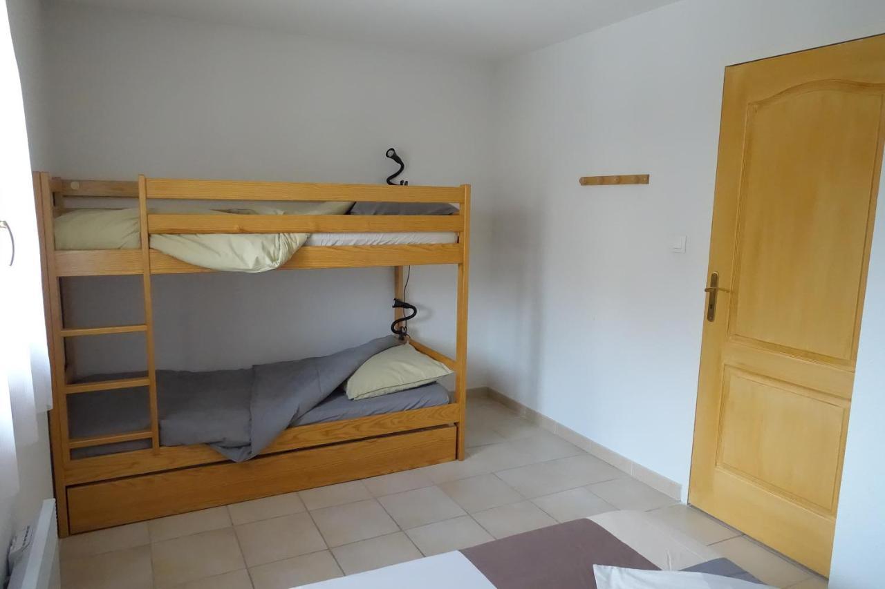T3 Au Plan D'Eau D'Embrun Avec Garage Et Terrasse Apartamento Exterior foto