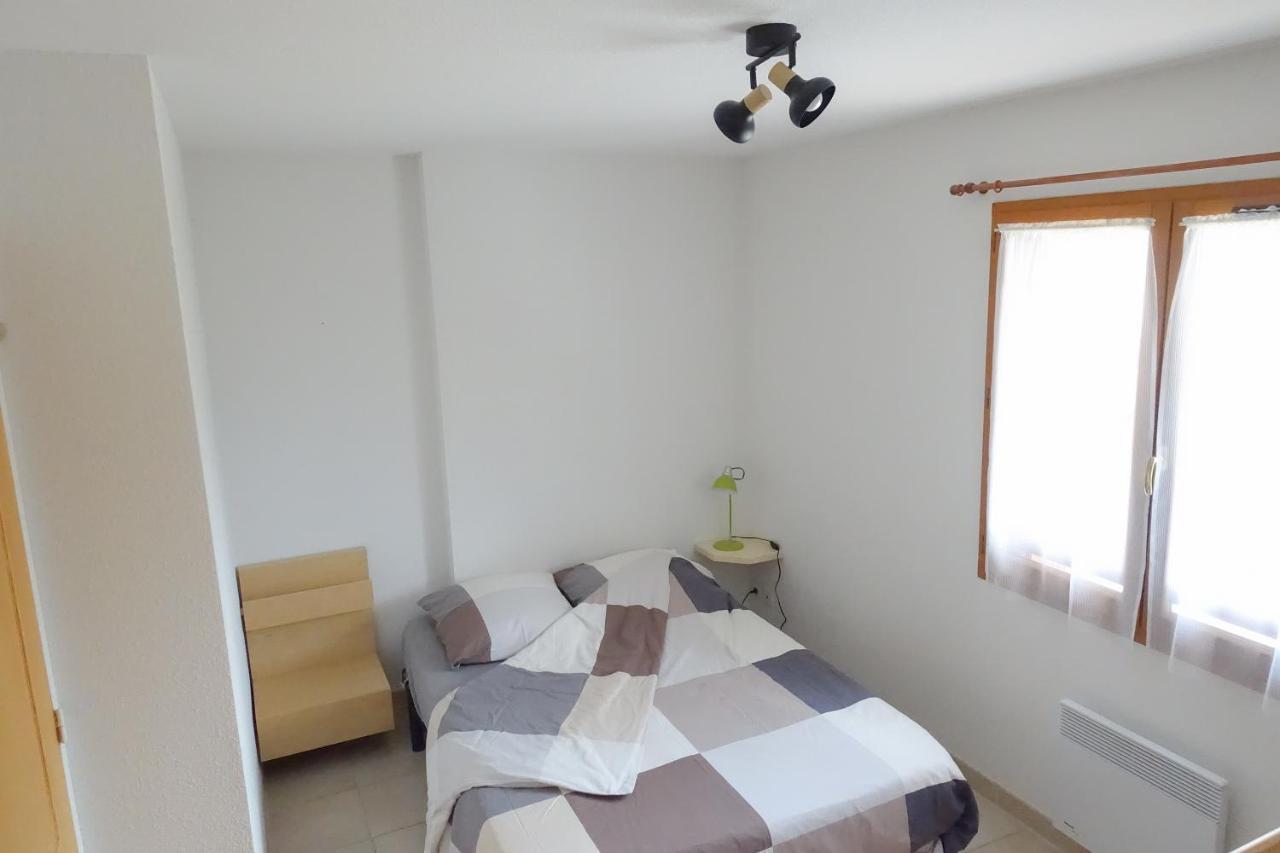 T3 Au Plan D'Eau D'Embrun Avec Garage Et Terrasse Apartamento Exterior foto